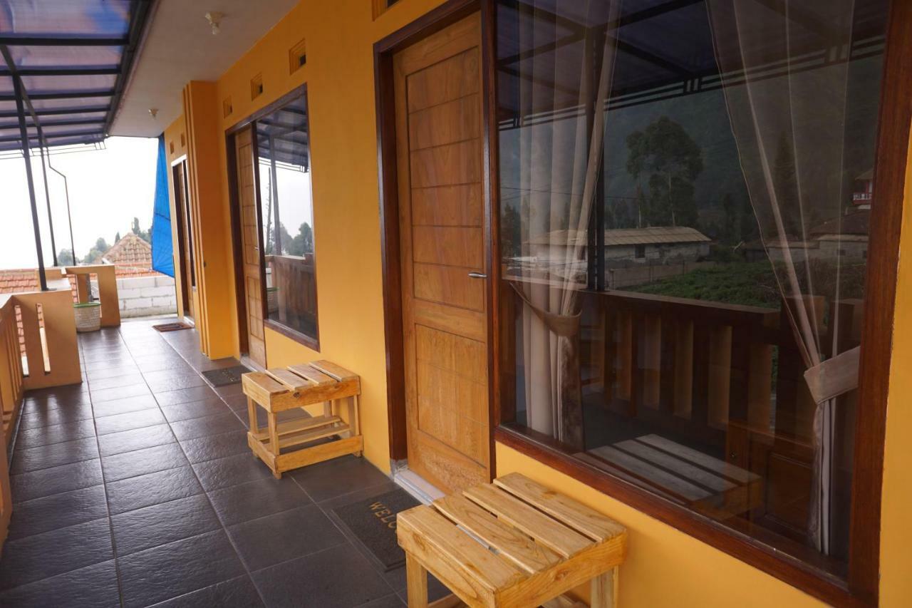 Homestay Lereng Бромо Екстер'єр фото